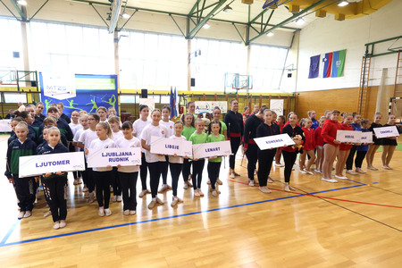 DRŽAVNO PRVENSTVO MAŽORETNE IN TWIRLING ZVEZE SLOVENIJE 04 FOTO LJUBO VUKELIČ